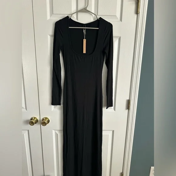 NWT SKIMS Soft Lounge Long Sleeve Dress - Picture 6 of 6